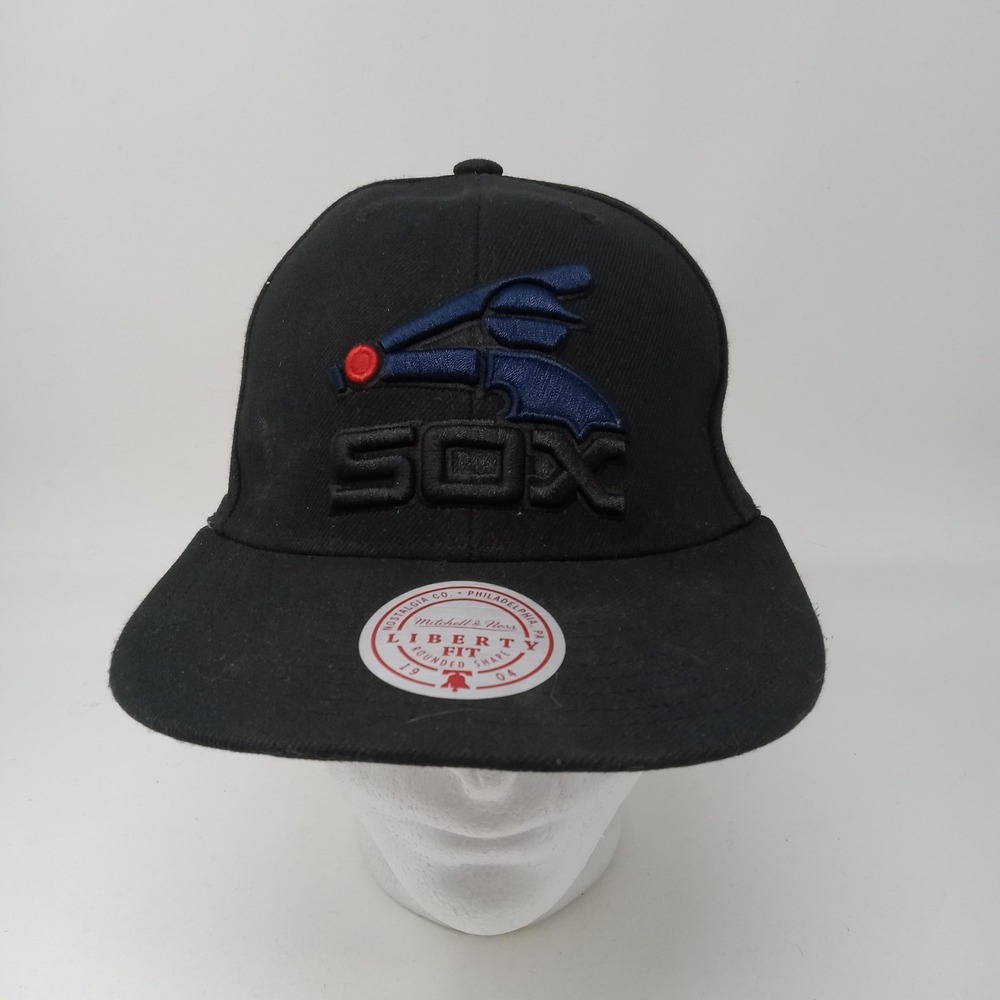 Chicago White Sox Hat Cap Mens Snap Back‎ One Size MLB Baseball Mitchell Ness